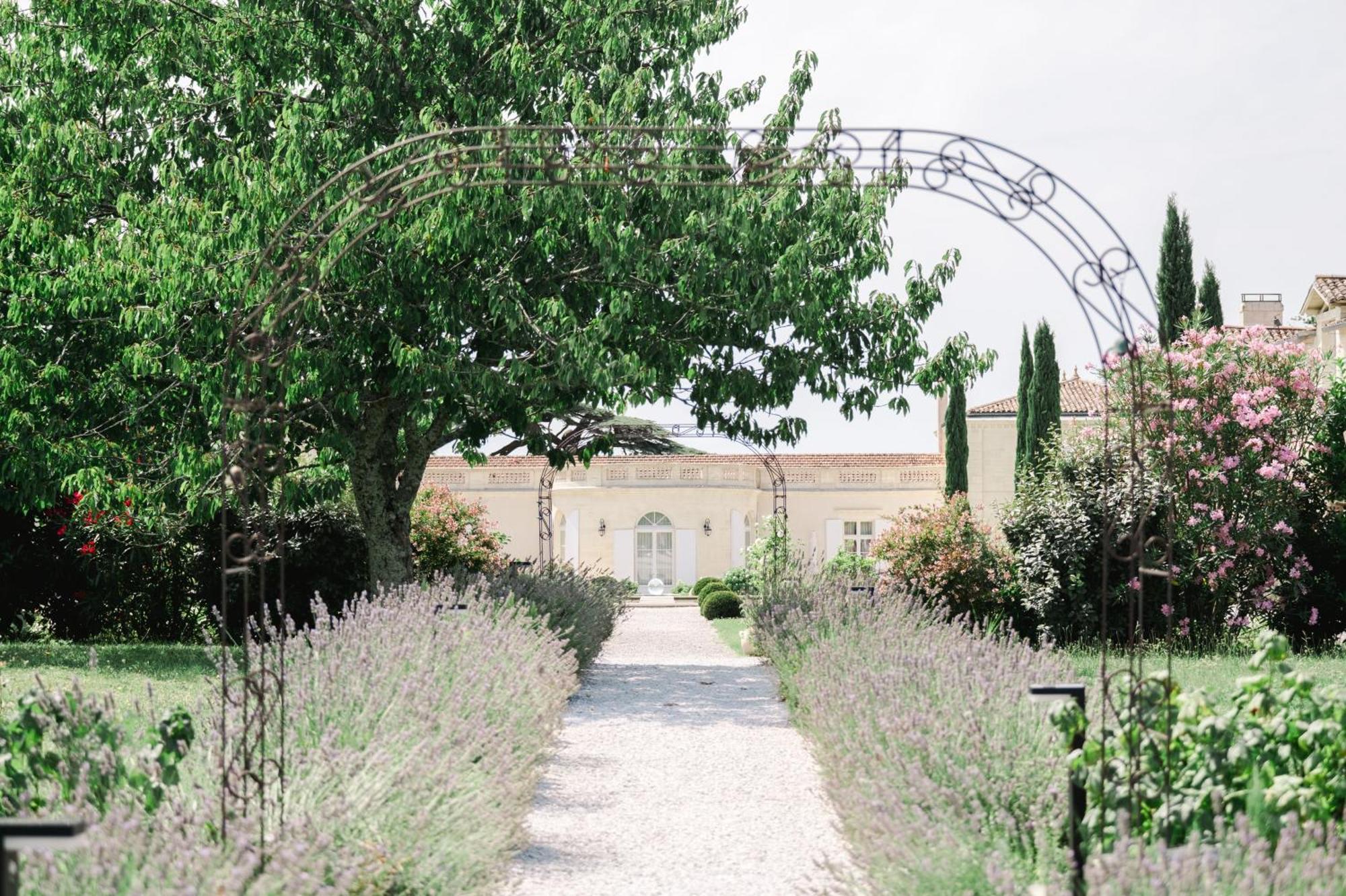 Chateau Gassies Latresne Exterior foto